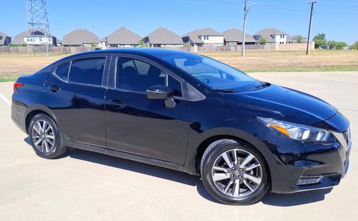 Black 2020 Nissan Versa 1.6 SV