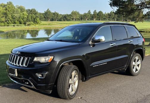 Black 2014 Jeep Grand Cherokee Overland