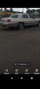 2000 Lincoln Town Car Signature