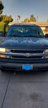 Black 2004 Chevrolet Suburban 1500 LS