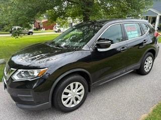 Black 2017 Nissan Rogue S