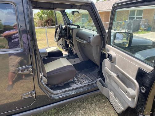Black 2007 Jeep Wrangler Unlimited Sahara