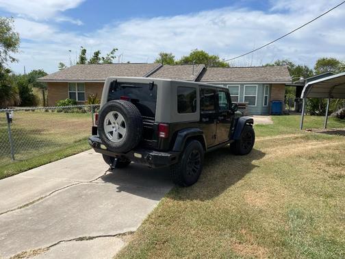 Black 2007 Jeep Wrangler Unlimited Sahara