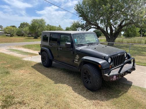 Black 2007 Jeep Wrangler Unlimited Sahara