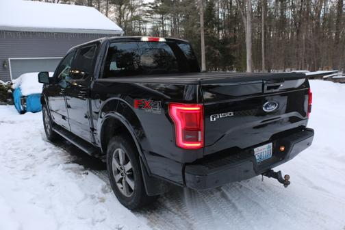 Photo 3 of 13 of 2016 Ford F-150 Lariat