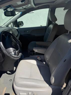 Silver 2017 Toyota Sienna XLE