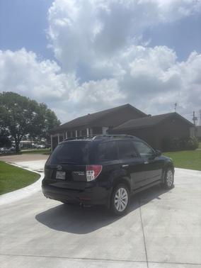 Black 2013 Subaru Forester 2.5X Premium