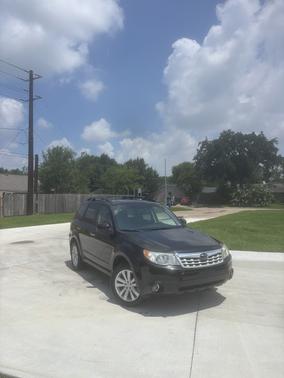 Black 2013 Subaru Forester 2.5X Premium