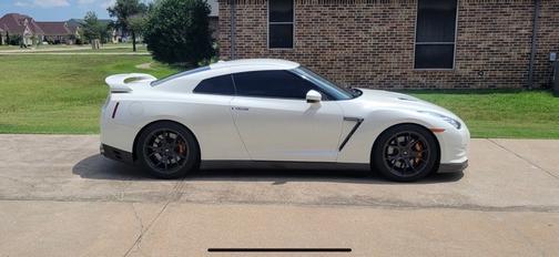 2013 Nissan GT-R Premium