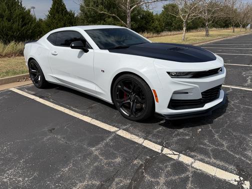White 2023 Chevrolet Camaro 2SS