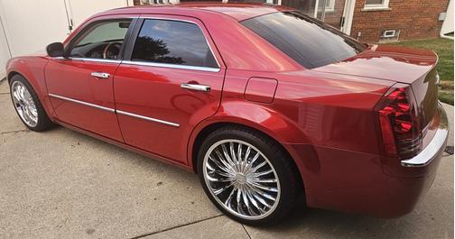 Red 2009 Chrysler 300C Hemi