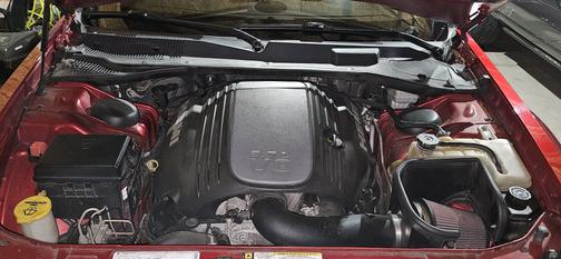 Red 2009 Chrysler 300C Hemi