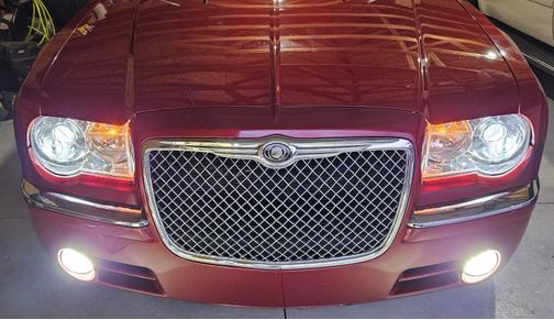 Red 2009 Chrysler 300C Hemi