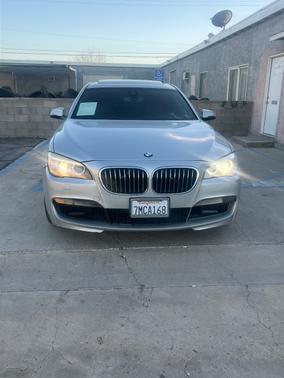 2015 BMW 740 i