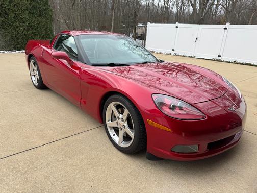 2005 Chevrolet Corvette Base