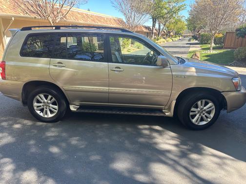 2006 Toyota Highlander Hybrid Base