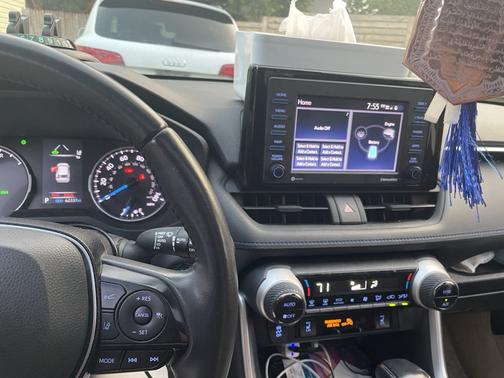 White 2022 Toyota RAV4 Hybrid SE