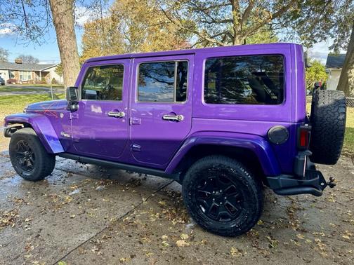 2016 Jeep Wrangler Unlimited Sahara