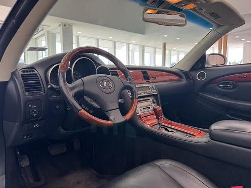 2004 Lexus SC 430 Base