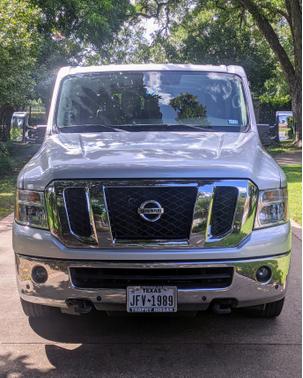2017 Nissan NV Passenger NV3500 HD SL V8