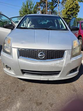 Silver 2012 Nissan Sentra 2.0 SR