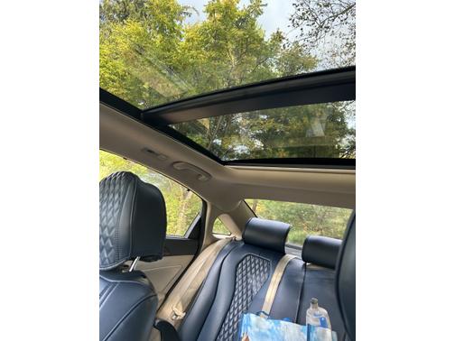 2016 Hyundai SONATA Hybrid Limited