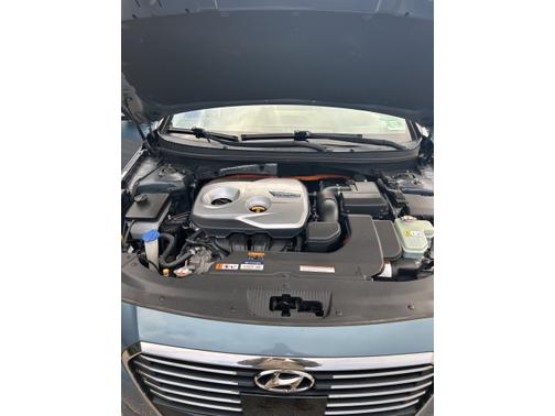 2016 Hyundai SONATA Hybrid Limited