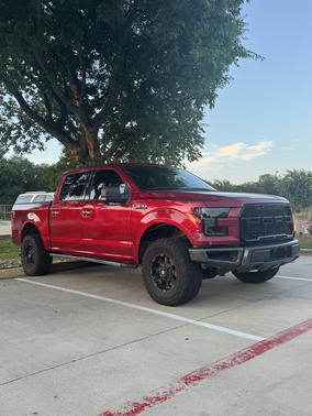 Red 2016 Ford F-150 XLT