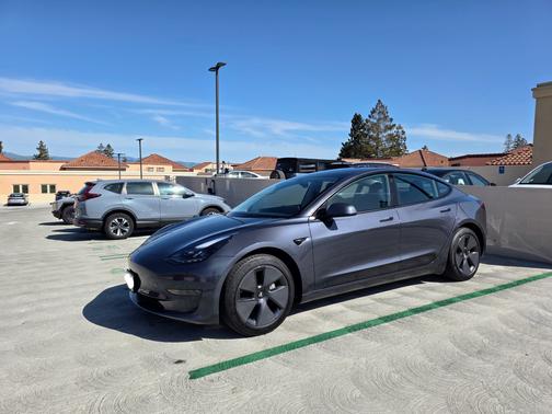 2023 Tesla Model 3 Base