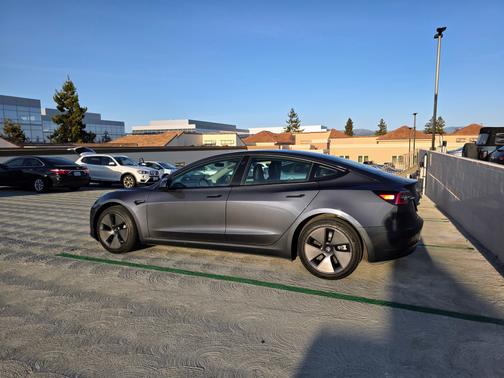 2023 Tesla Model 3 Base
