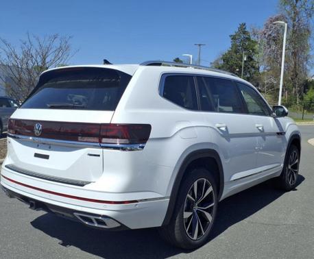 2024 Volkswagen Atlas 2.0T SEL Premium R-Line 4MOTION