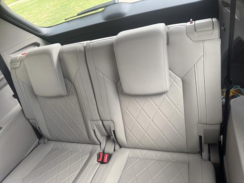2024 Volkswagen Atlas 2.0T SEL Premium R-Line 4MOTION