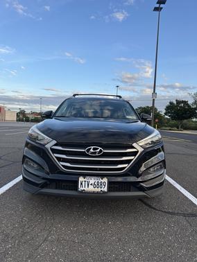 2018 Hyundai TUCSON SEL Plus