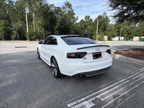 White 2010 Audi S5 4.2 Premium Plus