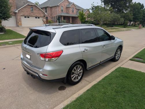 2014 Nissan Pathfinder SL