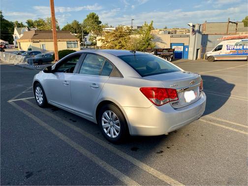2011 Chevrolet Cruze LS