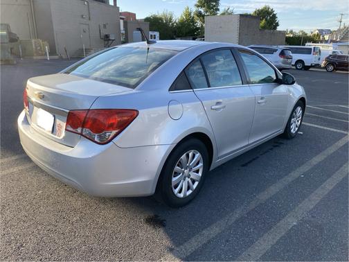 2011 Chevrolet Cruze LS