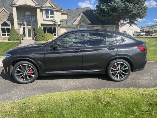 Gray 2021 BMW X4 M40i