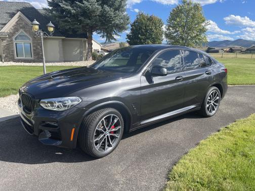 Gray 2021 BMW X4 M40i
