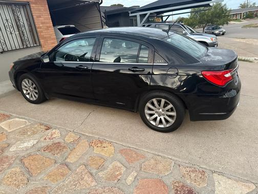 2013 Chrysler 200 Touring