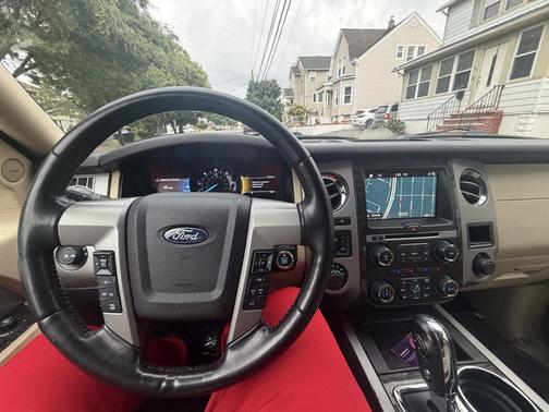 Red 2017 Ford Expedition Limited