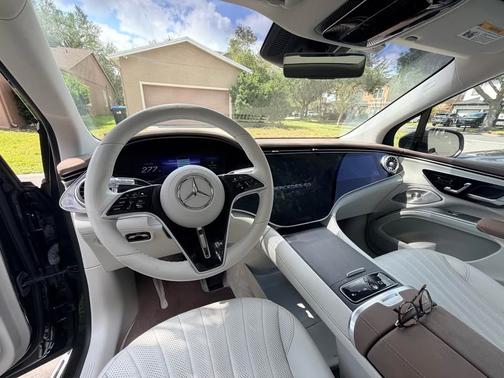 Black 2023 Mercedes-Benz EQS 580 4MATIC