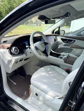 Black 2023 Mercedes-Benz EQS 580 4MATIC