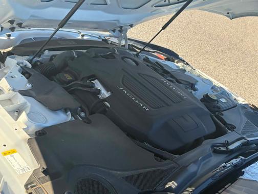 White 2017 Jaguar F-TYPE R