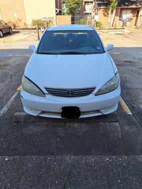 White 2006 Toyota Camry LE