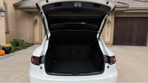 2021 Porsche Macan Macan