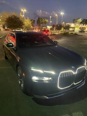 Black 2024 BMW i7 xDrive60