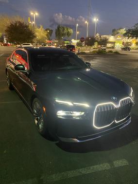 Black 2024 BMW i7 xDrive60