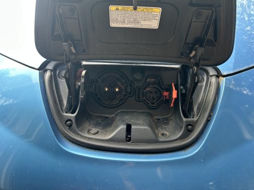 2014 Nissan Leaf S