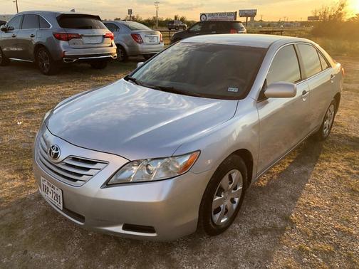 Silver 2007 Toyota Camry SE